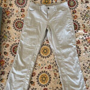 Kuhl -Lightweight Pants Sz 10 Short